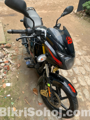 Bajaj pulser (2018)